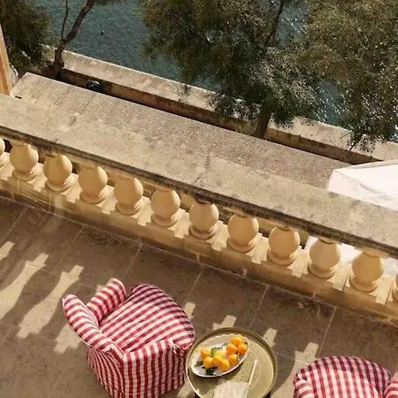 Penthouse W/ Unique Harbour View شقة فاليتا