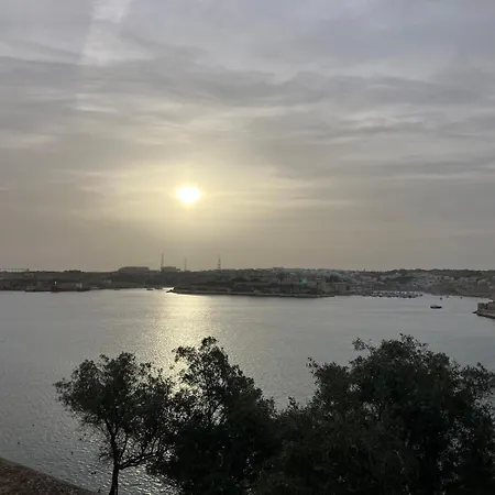 شقة Penthouse W/ Unique Harbour View