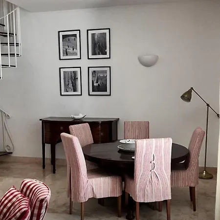 Penthouse W/ Unique Harbour View Апартаменты Валетта